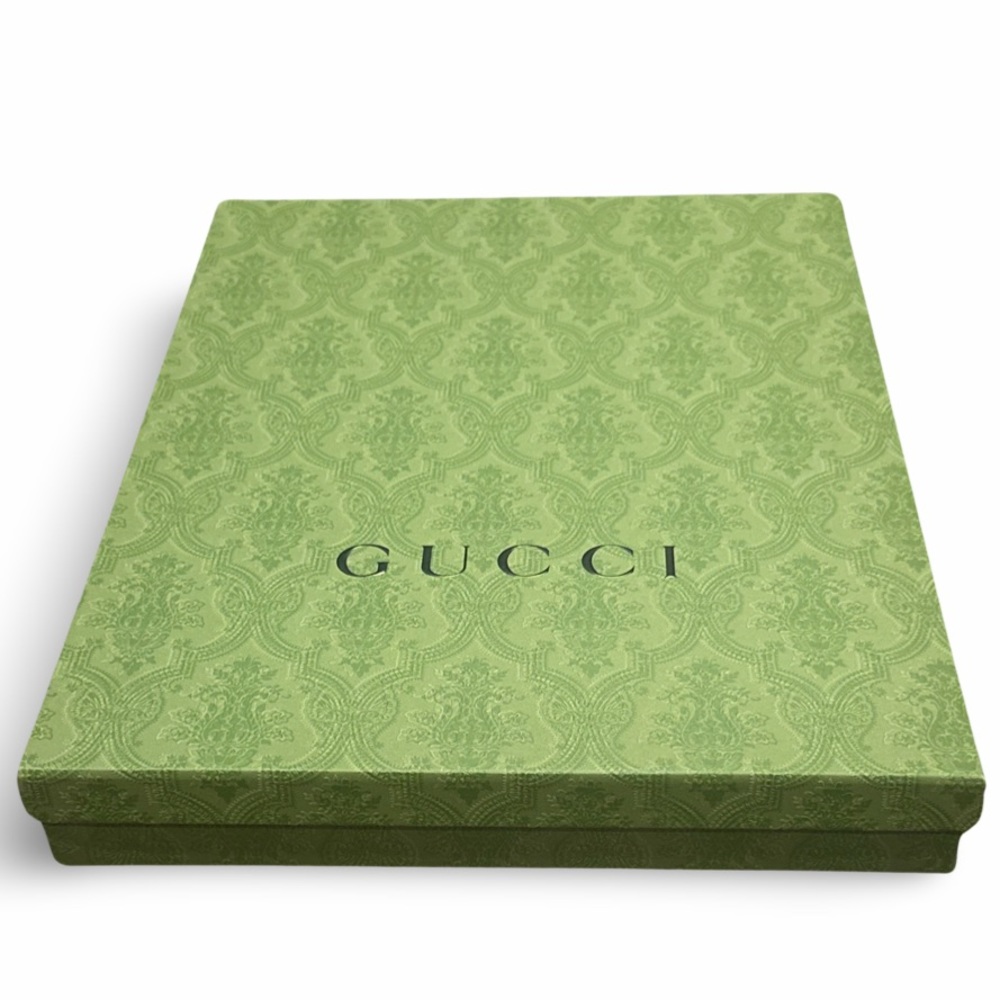 GUCCI: Authentic Gift Box 📦- Tissue + Ribbon Sz: 16” x 12” x 2” - Picture 2 of 5